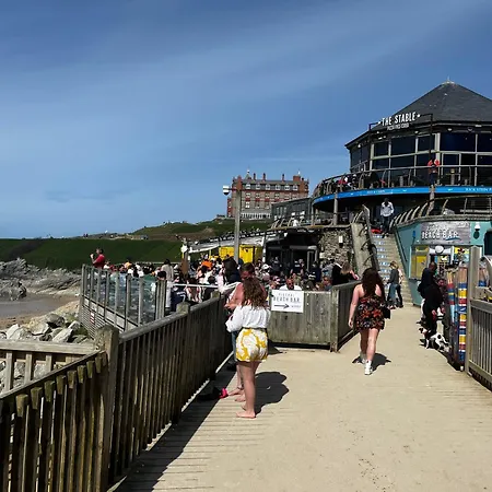 Harbour View Newquay, 2bed, 2br Parking, Ground Floor Apartment *